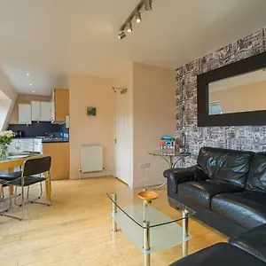  Apartment 2 Bedroom Central With Stunning Castle View United Kingdom